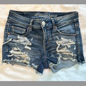 american eagle jean shorts, midi, size 4, super stretch